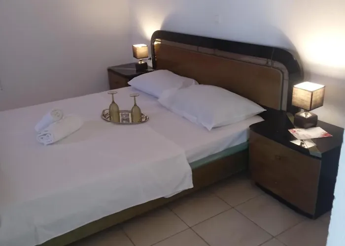 Mani Stevi * Argilia